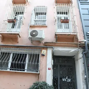 sim-residence-kat-5.istanbul-turkeyhotels.com/