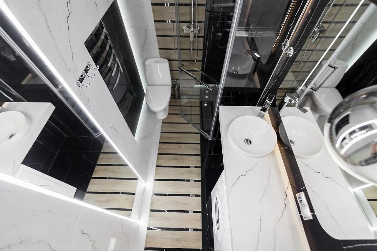 Стильні Апартаменти Неподалік Оперного Театру Flat In The City Center Lviv Appartement