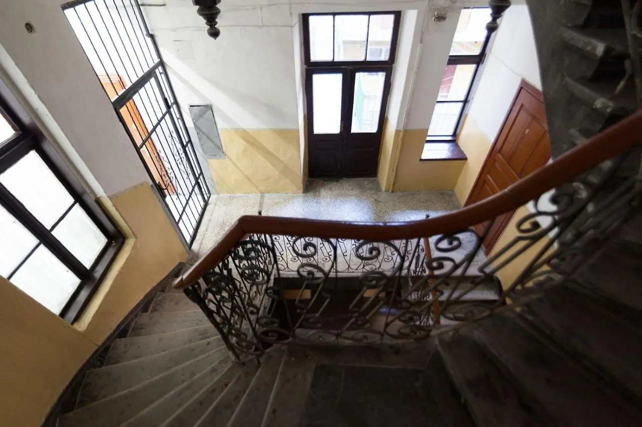 Стильні Апартаменти Неподалік Оперного Театру Flat In The City Center Lviv
